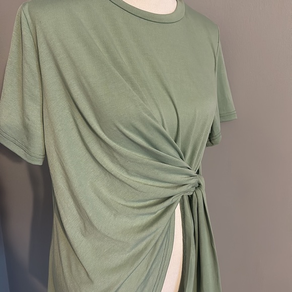 Shein Plus Knot Detail Split Hem Tee - Picture 3 of 5